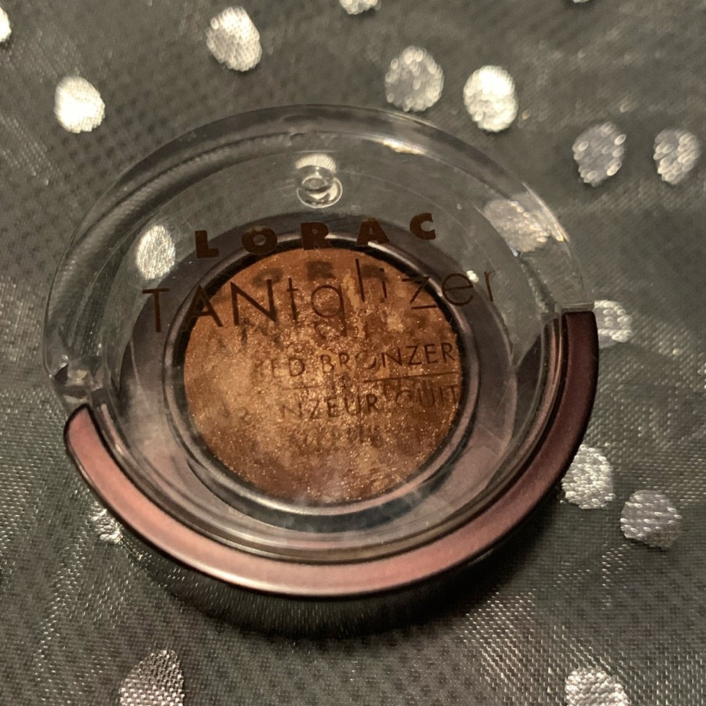New LORAC Tantalizer Bronzer